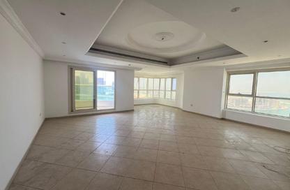 Apartment - 3 Bedrooms - 4 Bathrooms for rent in Al Khan Corniche - Al Khan - Sharjah