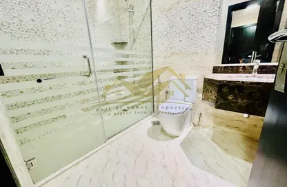 Apartment - 1 Bedroom - 2 Bathrooms for rent in Jumeirah Garden City - Al Satwa - Dubai