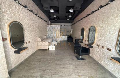 Shop - Studio for rent in Makeen Residence 3 - International City Phase 2 - Al Warsan 4 - Al Warsan - Dubai