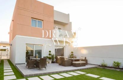 Villa - 3 Bedrooms - 4 Bathrooms for rent in Manazel Al Reef 2 - Al Samha - Abu Dhabi