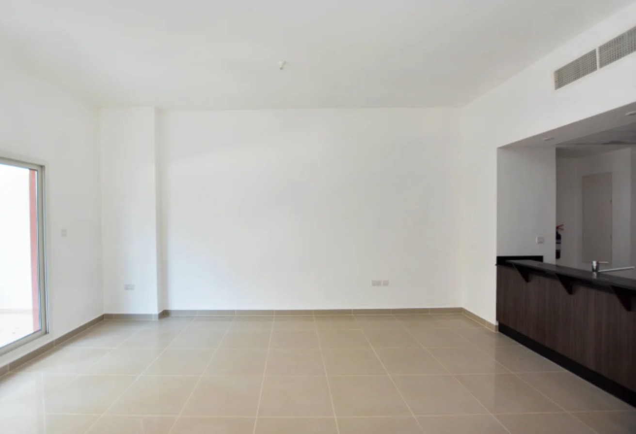 Single Row | Corner Unit | Peaceful Community