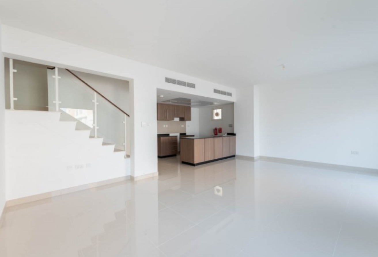 Single Row | Corner Unit | Peaceful Community