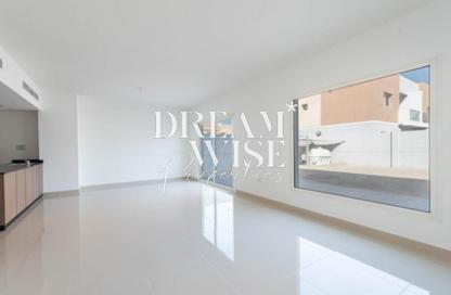 Villa - 3 Bedrooms - 4 Bathrooms for rent in Manazel Al Reef 2 - Al Samha - Abu Dhabi