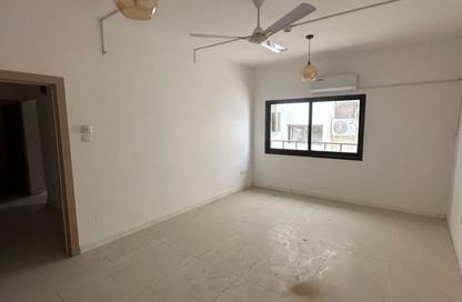 Apartment - 2 Bedrooms - 2 Bathrooms for rent in Abu Shagara building - Abu shagara - Sharjah