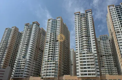 Apartment - 2 Bedrooms - 3 Bathrooms for rent in Ajman One Towers - Al Sawan - Ajman