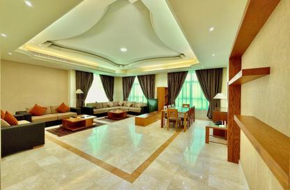 Apartment - 3 Bedrooms - 4 Bathrooms for rent in Al Khazna Tower - Al Najda Street - Abu Dhabi