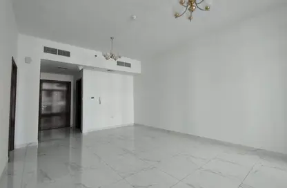 شقة - غرفة نوم - 2 حمامات للايجار في جاردن سيتي 2 - جميرا جاردن سيتي - السطوة - دبي