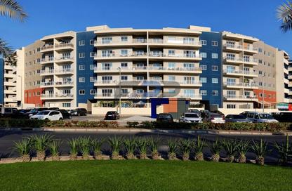 Apartment - 3 - 4 for sale in Tower 1 - Al Reef Downtown - Al Reef - Abu Dhabi