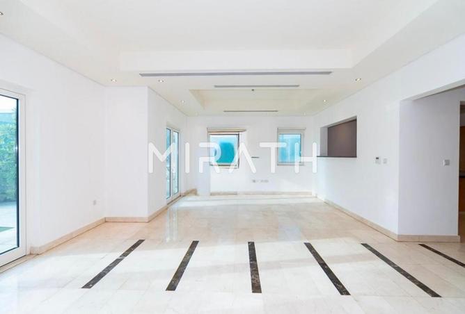 122435638 - Property Main Image