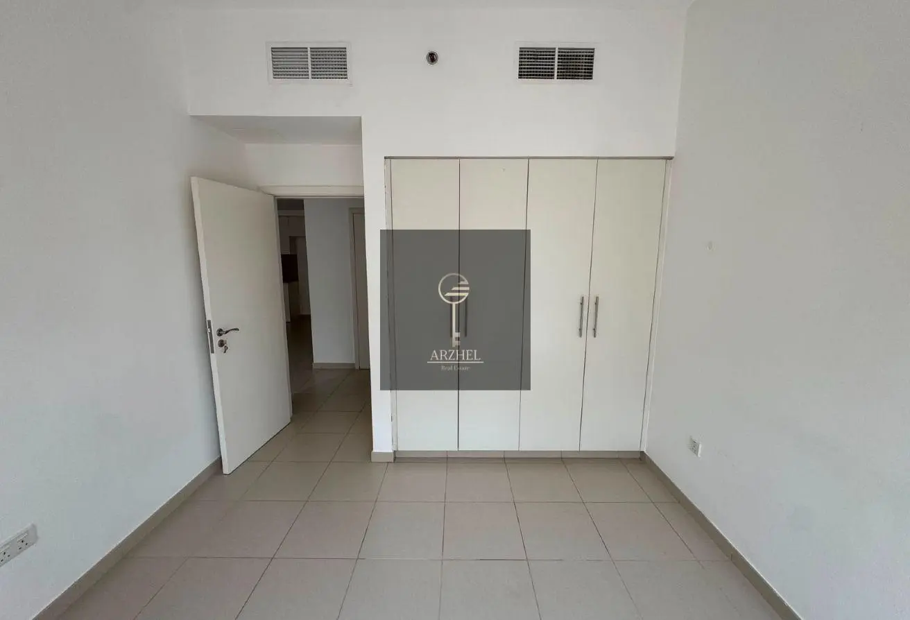 121100293 - Property Main Image