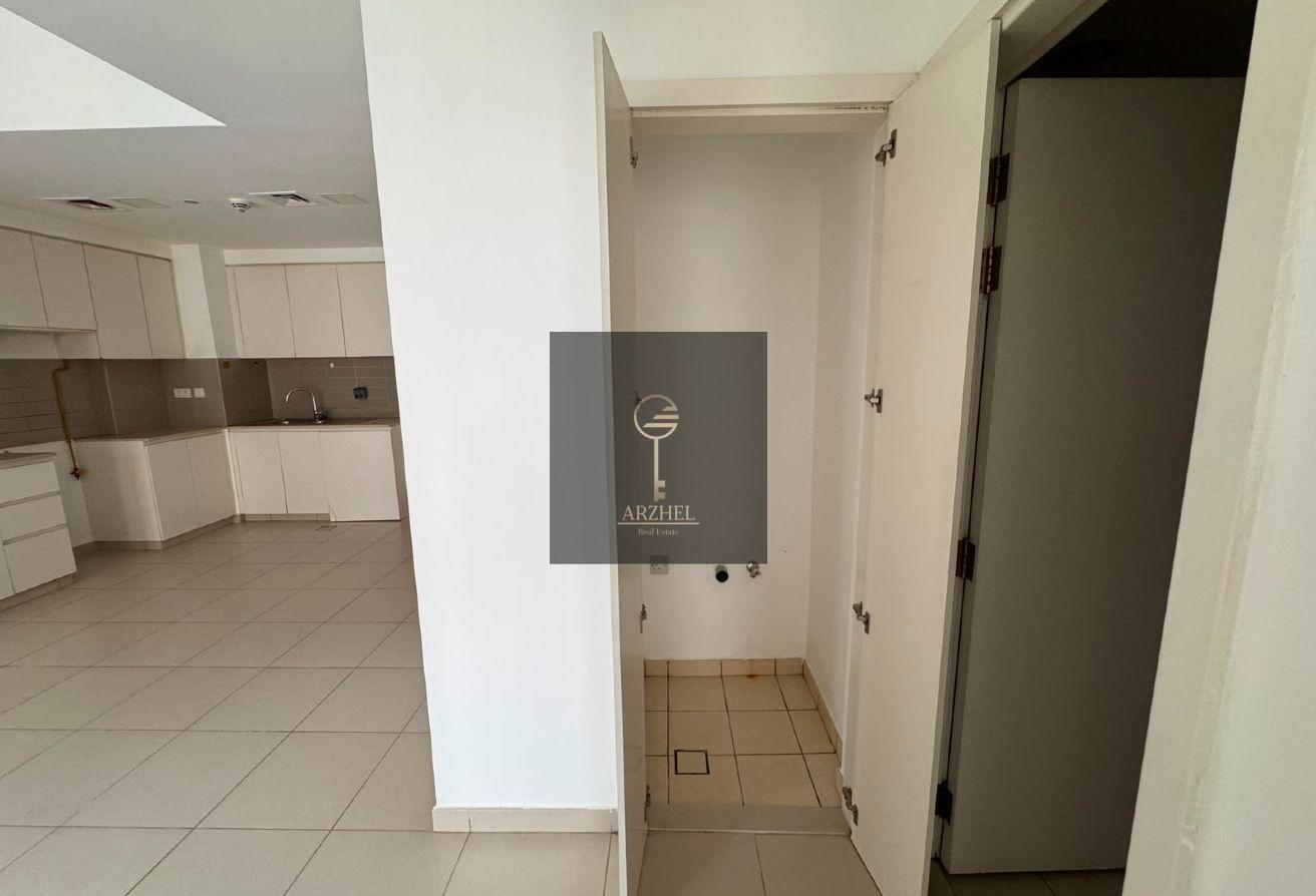 Prime Location | Spacious Layout | Flexible Cheque photo 6