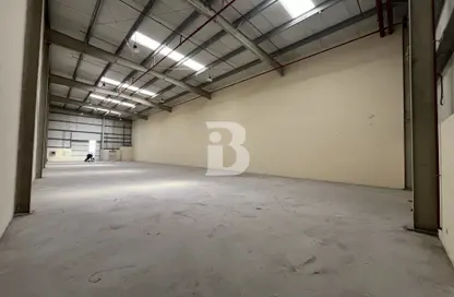 Warehouse - Studio for rent in Dubai Investment Park 1 (DIP 1) - Dubai Investment Park (DIP) - Dubai
