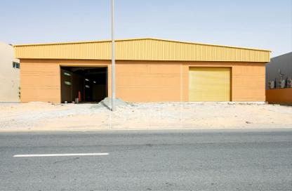 Warehouse - Studio for rent in Emirates Industrial City - Sharjah