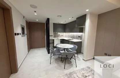 شقة - غرفة نوم - 2 حمامات للايجار في كلاود تاور - مثلث قرية جميرا - دبي