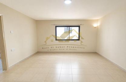Apartment - Studio - 1 for rent in Al Mankhool - Bur Dubai - Dubai