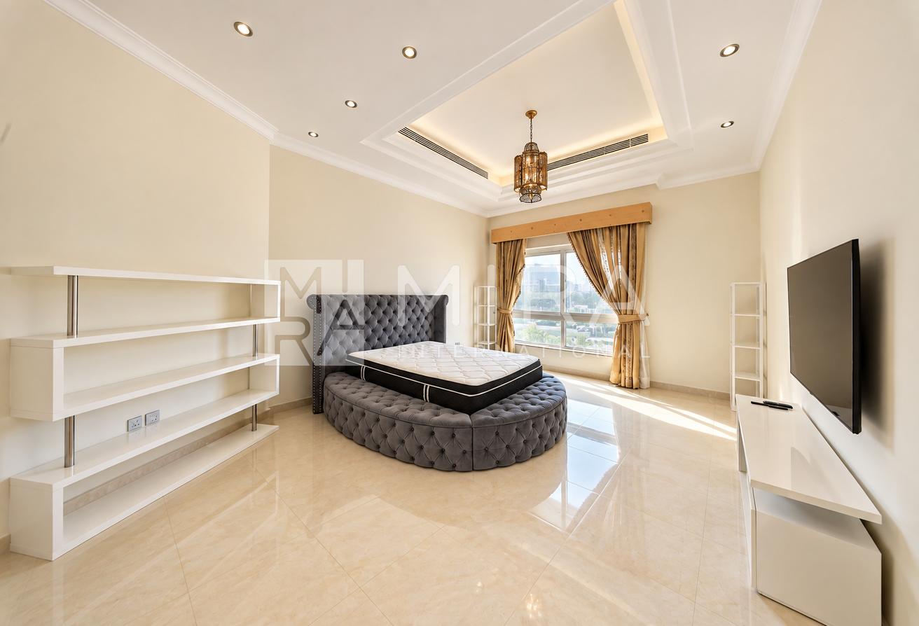 Elegant 7BR Villa | Spacious Family Home photo 20