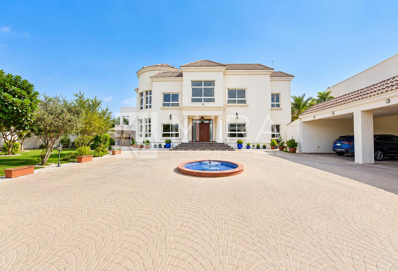 Elegant 7BR Villa | Spacious Family Home