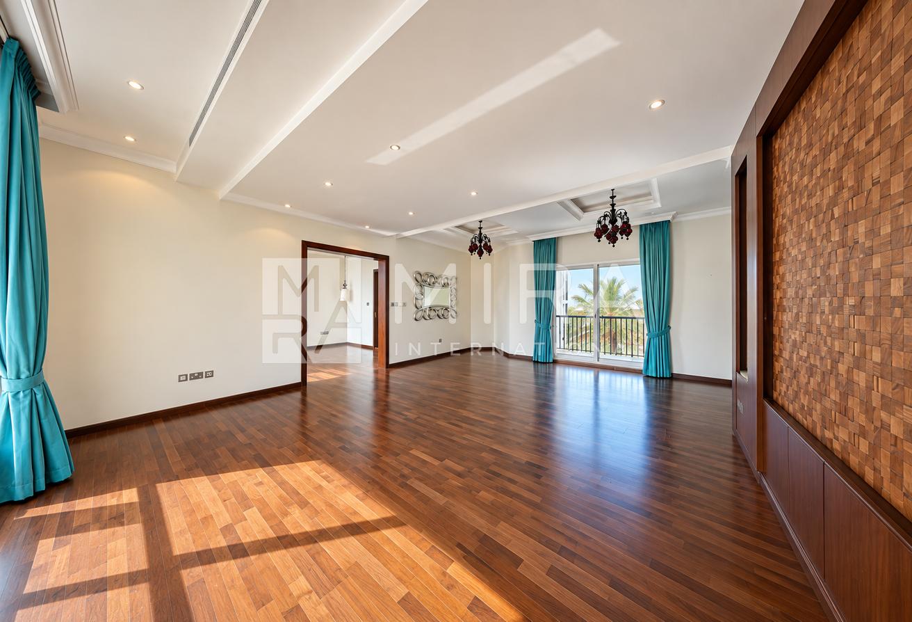 Elegant 7BR Villa | Spacious Family Home photo 15