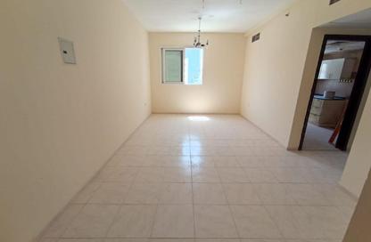 Apartment - 2 Bedrooms - 2 Bathrooms for rent in Al Qulaya'ah - Al Sharq - Sharjah
