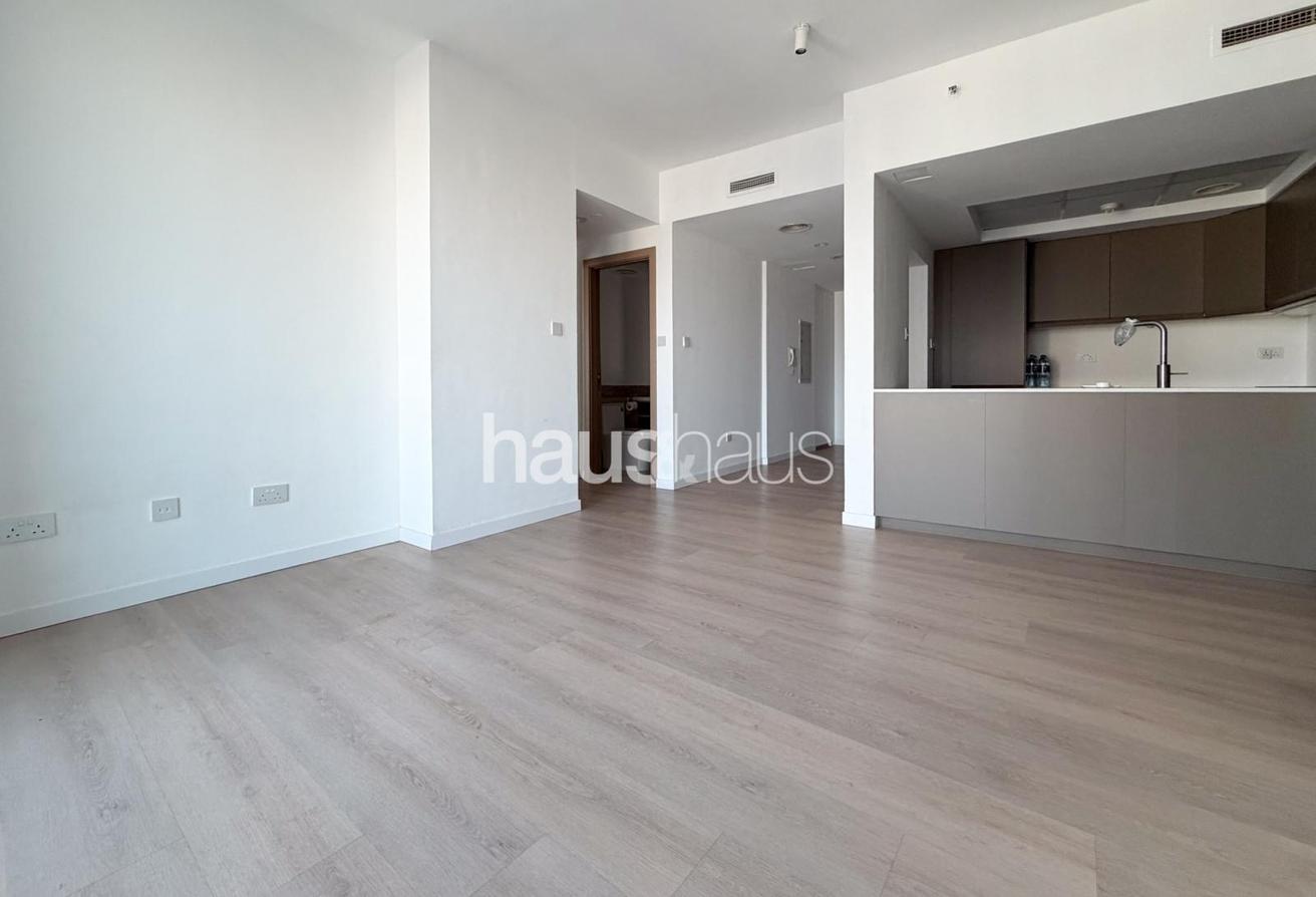 Golf Course/Canal View | Upgraded | High Floor photo 3