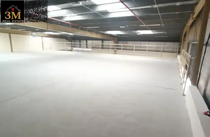 مستودع - استوديو - 2 حمامات للايجار في الجرف الصناعية 1 - الجرف الصناعية - عجمان