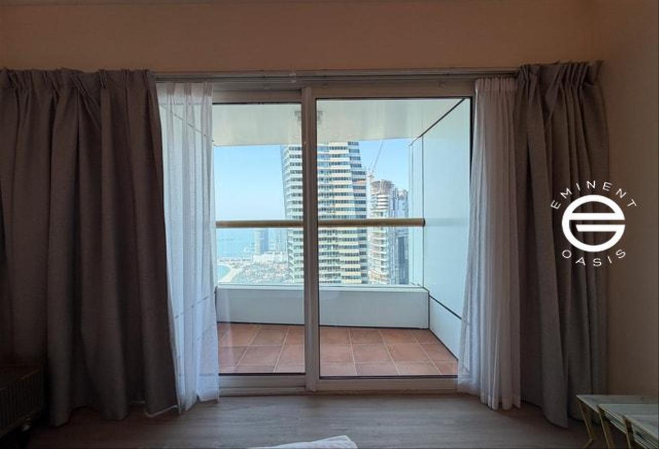 Modern furnished| upgraded | vacant | sale photo 27