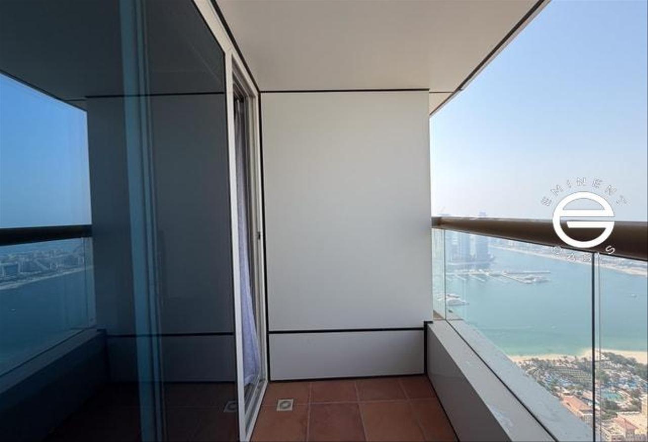 Modern furnished| upgraded | vacant | sale photo 29
