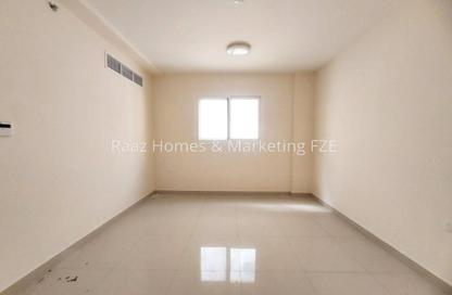 Apartment - 1 - 2 for rent in Al Amal Building - Um Altaraffa - Sharjah
