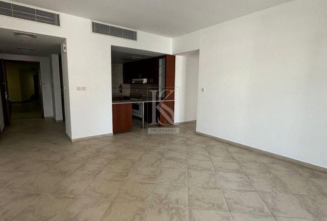 76983393 - Property Main Image