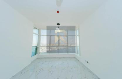 Apartment - 2 Bedrooms - 2 Bathrooms for sale in Oasis Tower - Al Rashidiya 1 - Al Rashidiya - Ajman