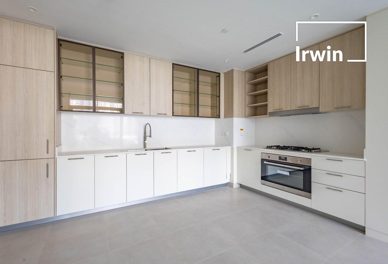 3BR Apartment | Direct Pool Access | Huge Terrace photo 5