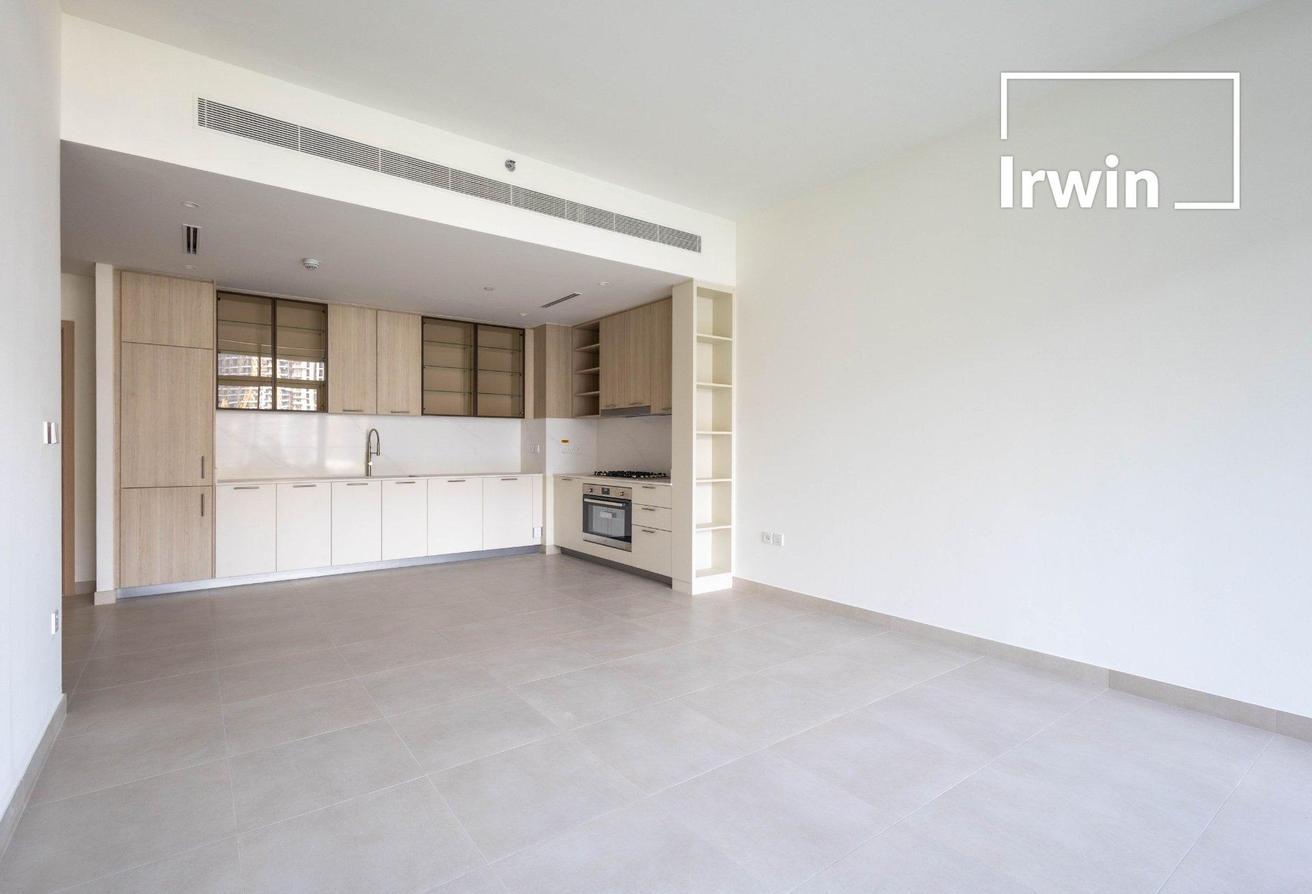 3BR Apartment | Direct Pool Access | Huge Terrace photo 4
