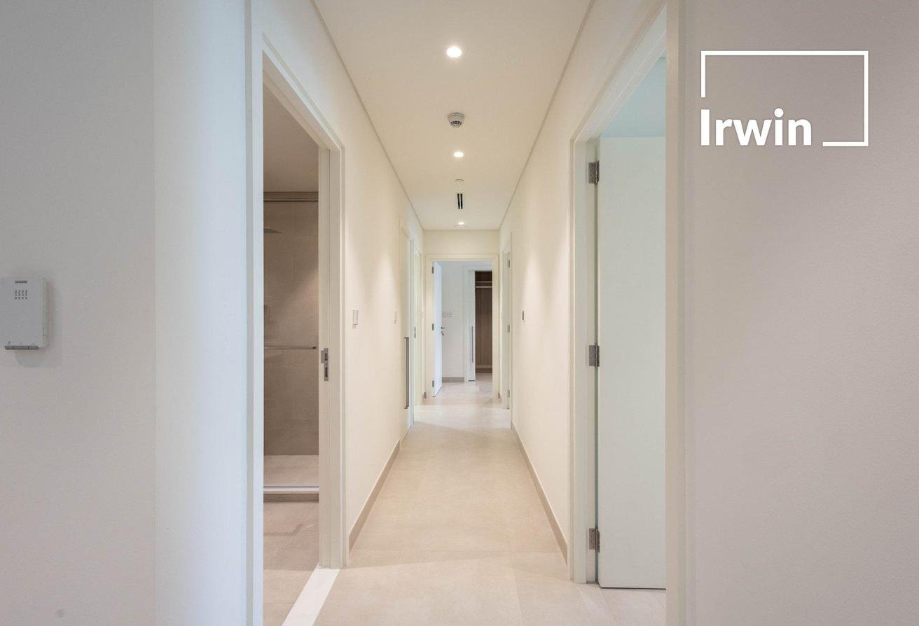 3BR Apartment | Direct Pool Access | Huge Terrace photo 6