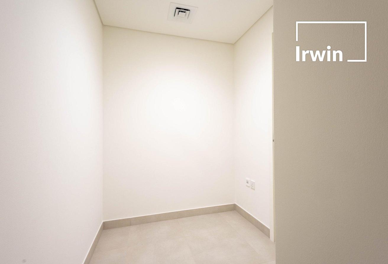 3BR Apartment | Direct Pool Access | Huge Terrace photo 12