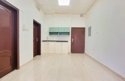 Apartment - 1 Bedroom - 2 Bathrooms for rent in Hor Al Anz - Deira - Dubai Apartment - 1 Bedroom - 2 Bathrooms for rent in Hor Al Anz - Deira - Dubai