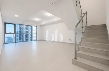 شقة - 2 غرف نوم - 4 حمامات للايجار في راديانت سكوير - مدينة الأضواء - جزيرة الريم - أبوظبي