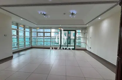 Apartment - 3 Bedrooms - 5 Bathrooms for rent in Al Majaz 2 - Al Majaz - Sharjah