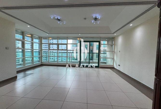 76582908 - Property Main Image