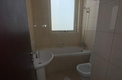 Apartment - 2 - 2 for sale in Al Khan Corniche - Al Khan - Sharjah