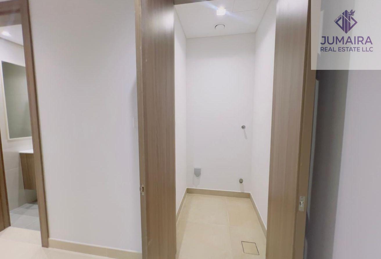 Modern Living & Prime Location/2BR Gateway II Sale