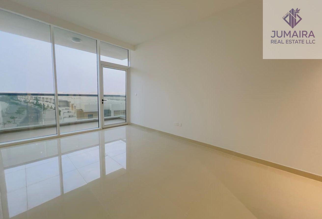 Modern Living & Prime Location/2BR Gateway II Sale