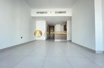 شقة - 2 غرف نوم - 3 حمامات للايجار في مونت روز ريزيدنس A - مونت روز - حديقة دبي العلميه - دبي