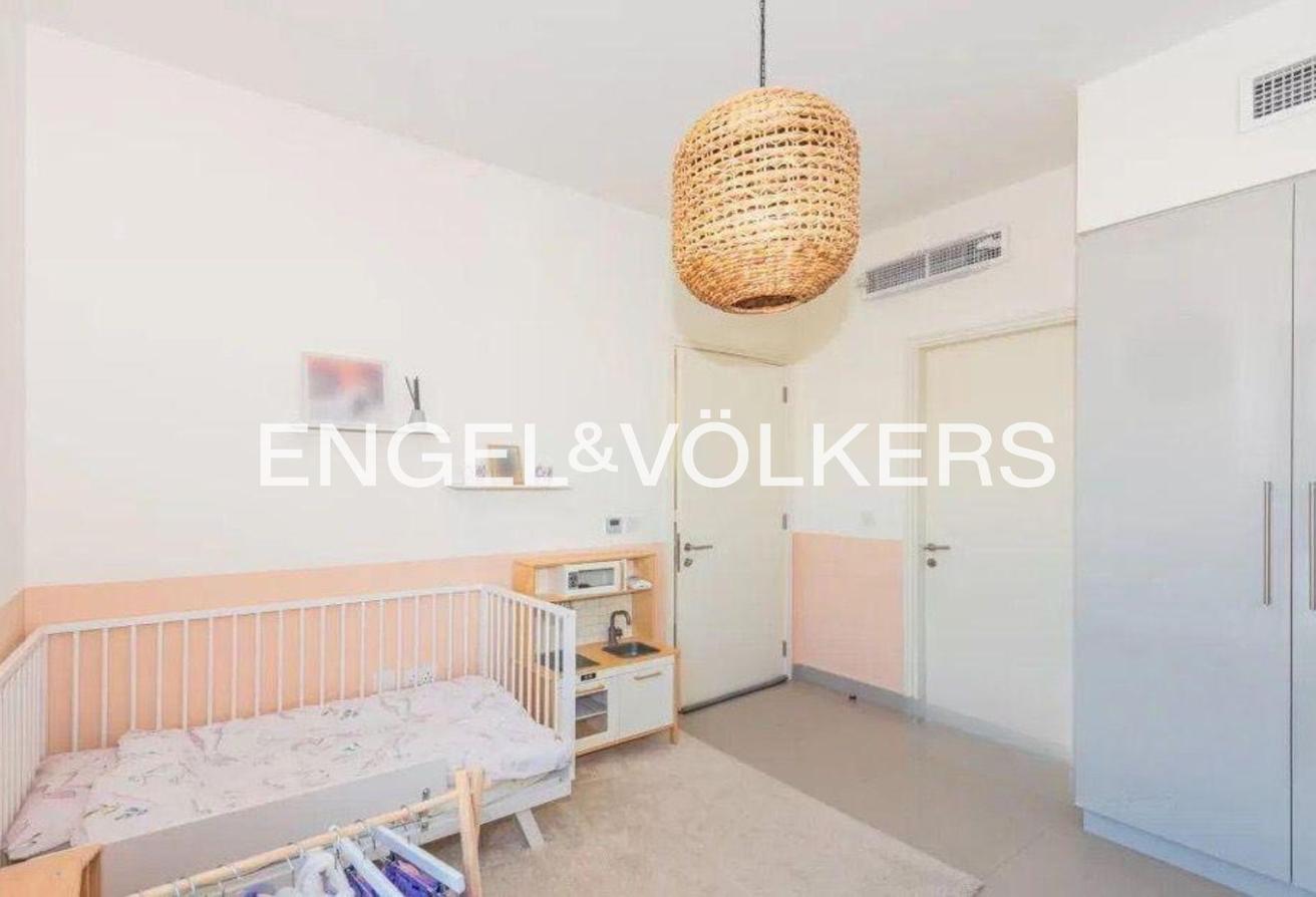 Single Row | Close To Amenities | Well Maintained photo 8