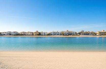 Villa - 4 - 5 for sale in Garden Homes Frond M - Garden Homes - Palm Jumeirah - Dubai