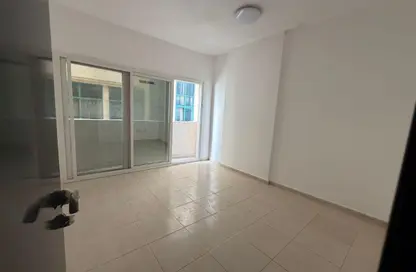 Apartment - 2 Bedrooms - 3 Bathrooms for rent in Al Khan Corniche - Al Khan - Sharjah