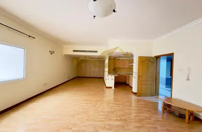 Apartment - Studio - 1 Bathroom for rent in Al Raffa - Bur Dubai - Dubai