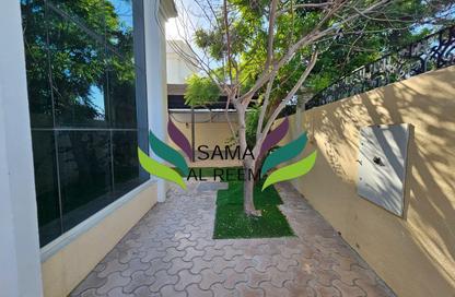 Villa - 5 Bedrooms - 5 Bathrooms for rent in Jumeirah 1 Villas - Jumeirah 1 - Jumeirah - Dubai Villa - 5 Bedrooms - 5 Bathrooms for rent in Jumeirah 1 Villas - Jumeirah 1 - Jumeirah - Dubai