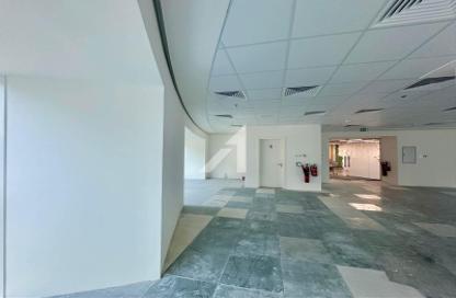 Office Space - Studio - 2 Bathrooms for rent in Park Place Tower - Sheikh Zayed Road - Dubai