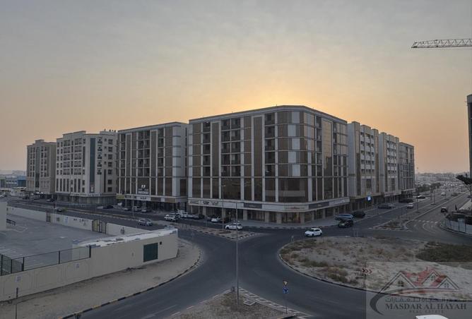 building for sale | prime location