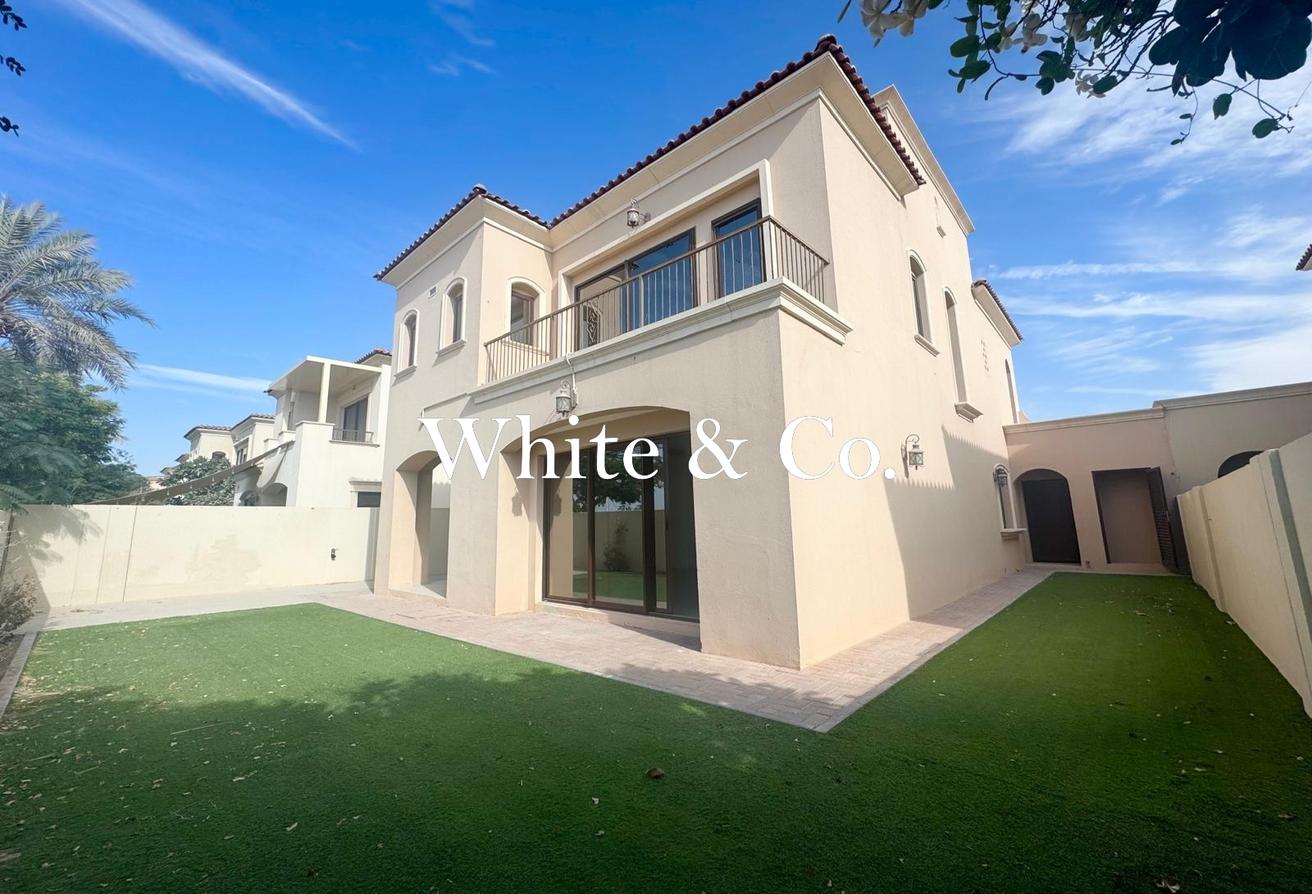 Vacant now | Landscaped | Well Maintained photo 10